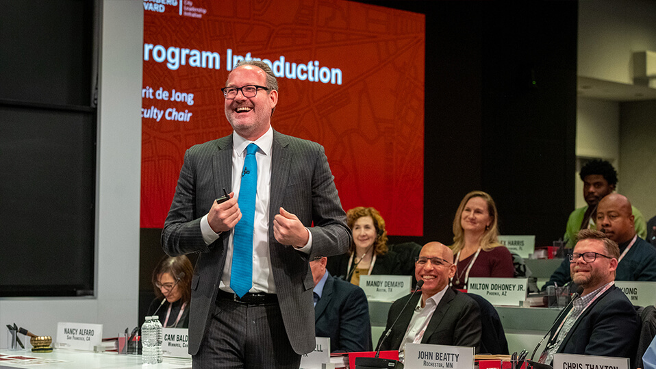 Jorrit de Jong leads a classroom discussion during the flagship program